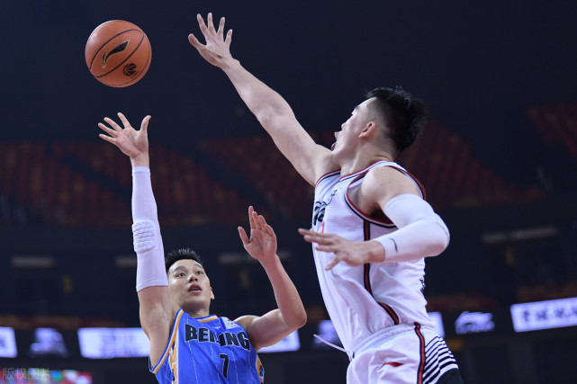 里程碑夜！广东宏远主帅复盘，欧冠今晚刷纪录，气氛紧张，心理建设被强调 -爱游戏在线登录