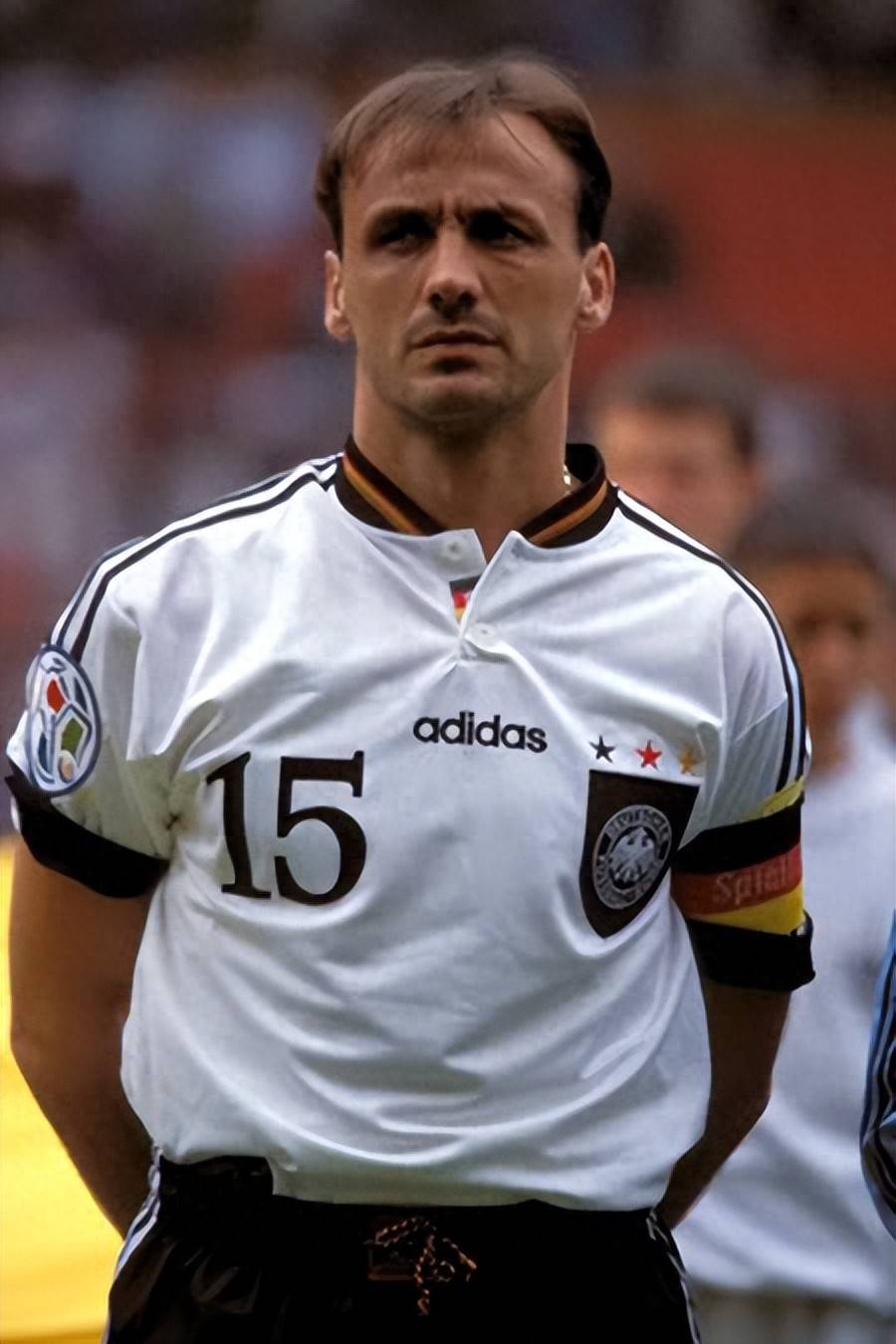 窗口期德甲传出新动向，尤文图斯复出首秀，管理层表态——态度坚定，轮换策略成焦点 -爱游戏登录