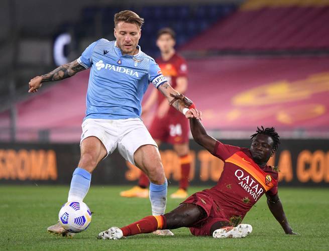 荷甲埃蒙对阿贾克斯-爱游戏平台